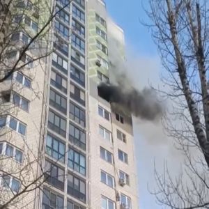 مصرع 3 أشخاص جراء اندلاع حريق في مبنى سكني وسط موسكو