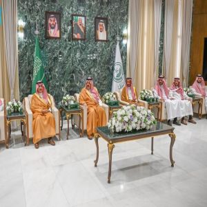 أمير منطقة حائل يستقبل منسوبي الإمارة المهنئين بعيد الفطر