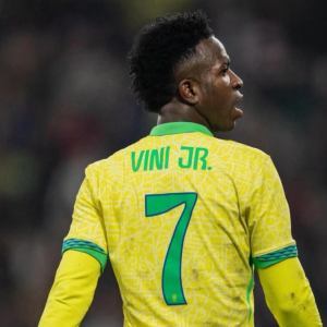 فينيسيوس: لسنا المرشحين للمونديال.. وطموحي الاستمرار مع ريال مدريد