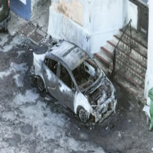 اعتقالات تكشف تطورات في حريق مسجد ببريطانيا.. تورط 3 مشتبهين