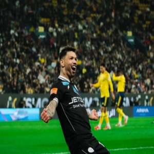 كارلوس جونيور يخضع لعملية جراحية ناجحة