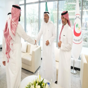 وزير الصحة يطّلع على جاهزية الاستجابة وتنفيذ إستراتيجية 2028 لهيئة الهلال الأحمر السعودي