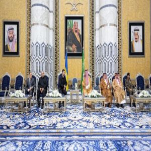 رئيس جمهورية أوكرانيا يصل إلى جدة