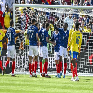المنتخب الفرنسي يتغلب على نظيره الكولومبي بثلاثية وديًا