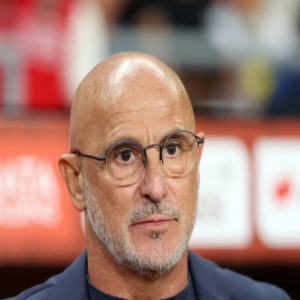 دي لا فوينتي يشيد بموهبة يامال قبل ودية مصر