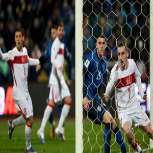 منتخب تركيا يبلغ كأس العالم 2026