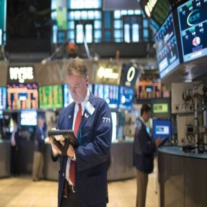 هبوط «وول ستريت» مع ترقب حذر لتطورات الشرق الأوسط