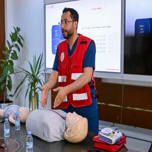الهلال الأحمر بمنطقة نجران ينفذ البرنامج التدريبي "الثمان الأولى"