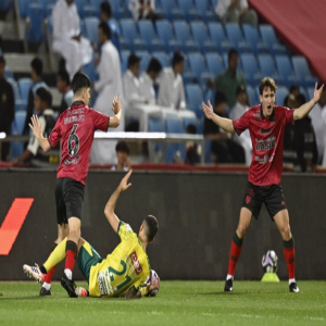 الخليج يقتنص تعادلاً في الوقت القاتل أمام الخلود