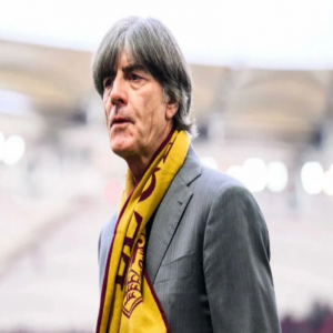 مدرب ألمانيا السابق يحسم الجدل بشأن اقترابه من تدريب غانا