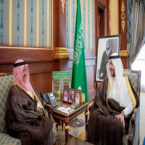 نائب أمير المدينة المنورة يطّلع على جهود فرع "ديوان المحاسبة" بالمنطقة