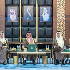 أمير المنطقة الشرقية يكرم الفائزين في جائزة المنطقة للسائق المثالي