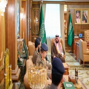 أمير جازان يطلع على التقرير السنوي للدفاع المدني بالمنطقة
