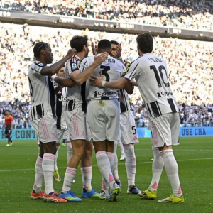 يوفنتوس يهزم جنوى ويقترب من المربع الذهبي