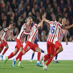 أتلتيكو مدريد يُسقط برشلونة ويقترب من نصف نهائي دوري الأبطال