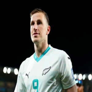 نيوزيلندا تستعيد هدافها التاريخي قبل مواجهة مصر وإيران في المونديال