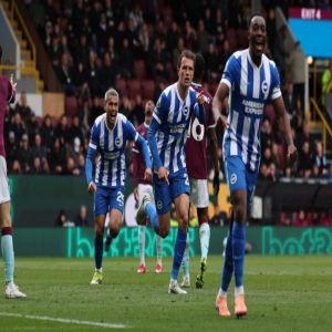 برايتون المتألق يفوز على بيرنلي ويحلم بالعودة للمشاركة الأوروبية