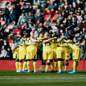 الخسارة أمام سندرلاند تبقي توتنهام في منطقة الخطر