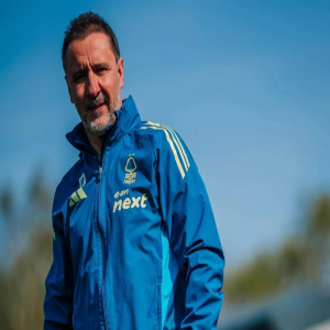 مدرب فورست راضٍ عن تعادله مع فيلا في جهوده لتفادي الهبوط