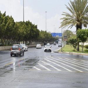 هطول أمطار متوسطة على محافظة الطائف والمراكز التابعة لها