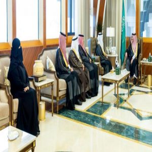 أمير الشرقية يستقبل رئيس وأعضاء مجلس إدارة جمعية أصدقاء البيئة