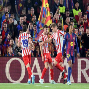 اليويفا يرفض شكوى برشلونة بشأن التحكيم