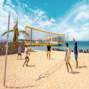 بين اعتدال الأجواء والمغامرة والاسترخاء شواطئ المملكة.. تجارب ربيعية لا تشبه غيرها