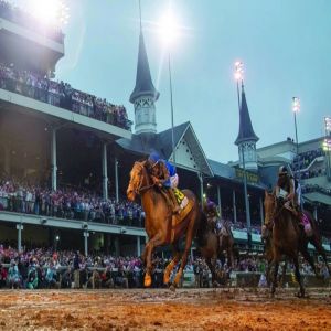 «سوفرينتي» نجم جودلفين يجدد المواجهة أمام «جورنالزم» بأمريكا