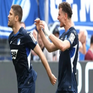 هوفنهايم يهزم دورتموند ليقرب بايرن من حسم اللقب