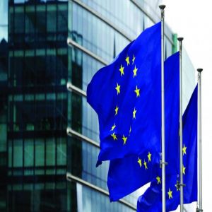 أوروبا تتجه للعمل «عن بعد» لتقليل استهلاك الوقود