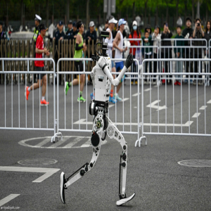 في الصين.. روبوت يسبق البشر