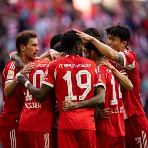 بايرن يحسم لقب الدوري الألماني بعد الفوز على شتوتجارت