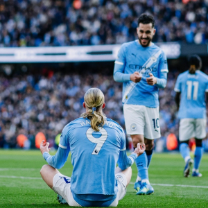 هالاند يقود سيتي للفوز على أرسنال في مباراة محورية في سباق اللقب