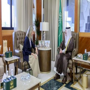 أمير المنطقة الشرقية يستقبل سفيرة الجمهورية الهيلينية لدى المملكة