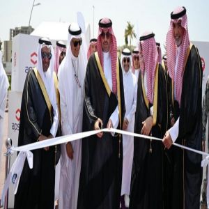 الأمير سعود بن جلوي يُدشِّن خدمة التاكسي البحري الفاخر