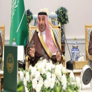 أمير نجران يرعى انطلاقة ملتقى "جسور التواصل" ويدشّن قافلته بالمنطقة