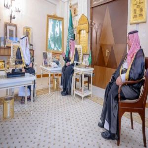 أمير القصيم يستقبل رئيس فريق عمل تأهيل وتطوير وادي الرمة وروافده بمناسبة إعادة تشكيله