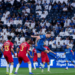 الهلال يهزم ضمك ويواصل مطاردة الصدارة في "روشن"