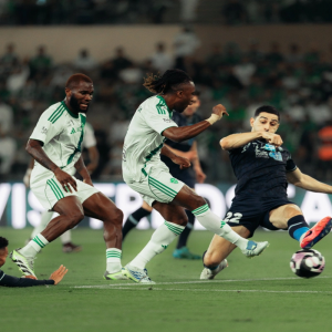 الأهلي يكتسح الأخدود برباعية ويؤكد هبوطه إلى "دوري يلو"