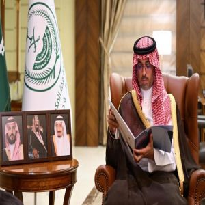 محافظ جدة يطّلع على خطة تشغيل الهلال الأحمر لاستقبال الحجاج