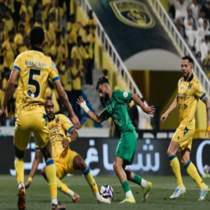 الأهلي يجتاز عقبة التعاون في روشن