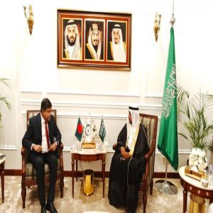 المندوب السعودي الدائم لدى التعاون الإسلامي يستقبل نظيره “البنجلاديشي”