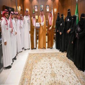 أمير حائل يطّلع على إنجازات مبادرة "السعد" لتأهيل المستفيدين لسوق العمل