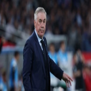 أنشيلوتي يدعو البرازيل لتحويل قلق كأس العالم إلى فرح