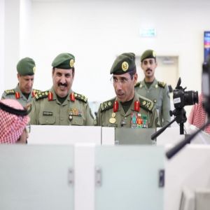 المدير العام للجوازات المكلّف يقف ميدانيًّا على سير العمل بجوازات مطار الطائف