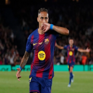 برشلونة يضرب ريال بيتيس بثلاثية في الدوري الإسباني