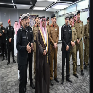 وكيل وزارة الداخلية للقدرات الأمنية يزور مركز العمليات الأمنية الموحدة (911) بمنطقة مكة المكرمة