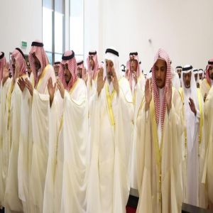 أمير نجران ونائبه يؤديان صلاة عيد الأضحى