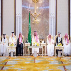 نيابة عن خادم الحرمين الشريفين.. سمو ولي العهد يستقبل في الديوان الملكي بقصر منى المهنئين بعيد الأضحى المبارك