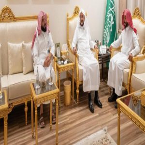 وزير الشؤون الإسلامية يستقبل عددًا من المكلفين بإمامة المصلين في مسجد الخيف